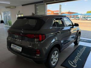 Hyundai Venue 1.2 Motion - Image 9