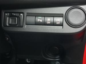 Toyota Vitz 1.0 XR manual - Image 12