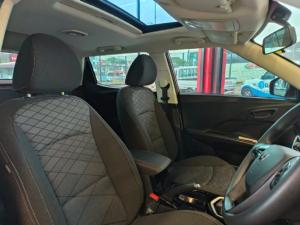 Mahindra XUV 3XO 1.2T MX3 auto - Image 6