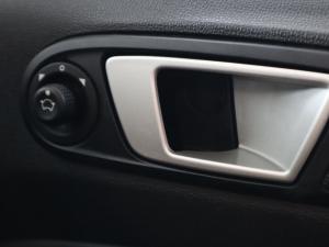 Ford EcoSport 1.5TDCi Titanium - Image 25