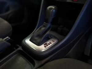 Volkswagen Polo Vivo hatch 1.6 Comfortline auto - Image 11