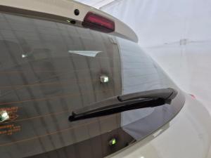 Suzuki Swift 1.2 GLX manual - Image 15