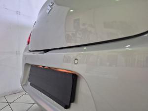 Suzuki Swift 1.2 GLX manual - Image 30