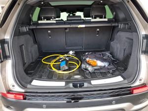 Land Rover Discovery Sport P300e R-Dynamic HSE - Image 10
