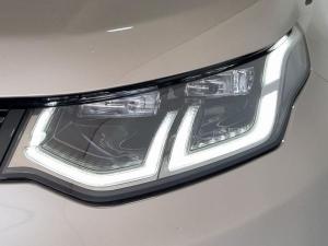 Land Rover Discovery Sport P300e R-Dynamic HSE - Image 4