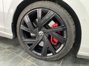 Volkswagen Golf GTI - Image 14