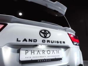 Toyota Land Cruiser 300 3.3D ZX - Image 25