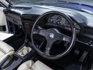 BMW 320i 4d automatic - Image 11