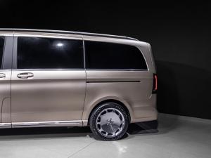 Mercedes-Benz V-Class V300d Exclusive - Image 7