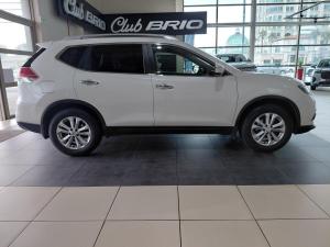 Nissan X-Trail 2.5 4x4 SE - Image 6