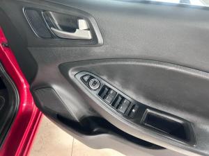 Hyundai i20 1.4 Fluid - Image 12