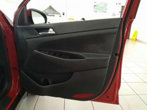 Hyundai Tucson 2.0 Elite automatic - Image 14