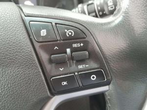 Hyundai Tucson 2.0 Elite automatic - Image 16