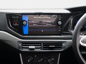 Volkswagen Polo hatch 1.0TSI Life auto - Image 15