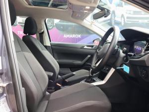 Volkswagen Polo hatch 1.0TSI Life auto - Image 7
