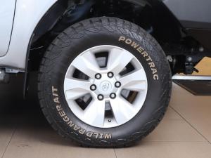 Toyota Hilux 2.8GD-6 double cab 4x4 Raider auto - Image 7