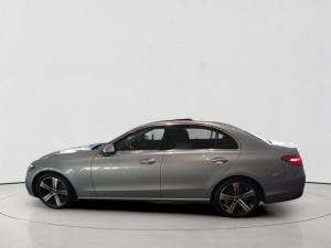 Mercedes-Benz C-Class C220d Avantgarde - Image 4