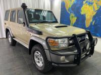 Thumbnail Toyota Land Cruiser 76 4.5D-4D V8 station wagon LX