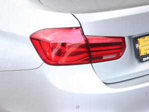 BMW 3 Series 320i auto - Image 19
