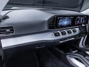 Mercedes-Benz GLE GLE300d 4Matic - Image 9