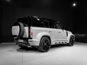 Land Rover Defender 110 D350 X-Dynamic HSE - Image 25
