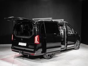 Mercedes-Benz V-Class V300d Exclusive - Image 13