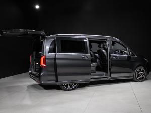 Mercedes-Benz V-Class V250d AMG Line - Image 26