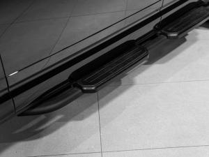 Land Rover Defender 110 D350 X-Dynamic HSE - Image 10