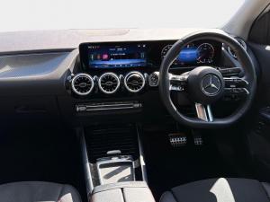 Mercedes-Benz GLA GLA200d Progressive - Image 11