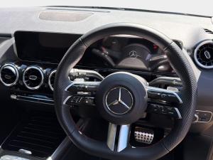 Mercedes-Benz GLA GLA200 Progressive - Image 10
