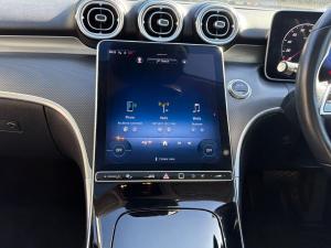 Mercedes-Benz C-Class C200 Avantgarde - Image 12