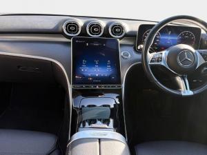 Mercedes-Benz C-Class C200 Avantgarde - Image 13
