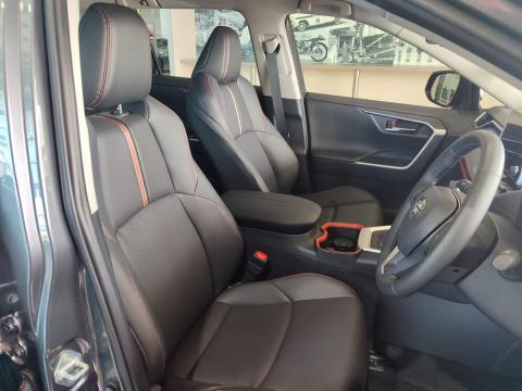 Image Toyota RAV4 2.5 Hybrid GX-R E-Four