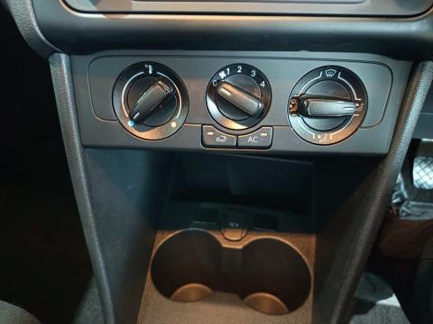 Image Volkswagen Polo Vivo hatch 1.4 Trendline