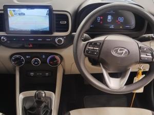 Hyundai Venue 1.2 Premium - Image 9