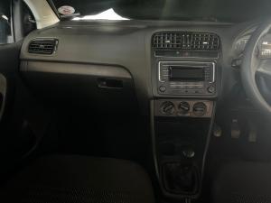 Volkswagen Polo Vivo hatch 1.4 Trendline - Image 8