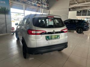 Renault Triber 1.0 Evolution - Image 5