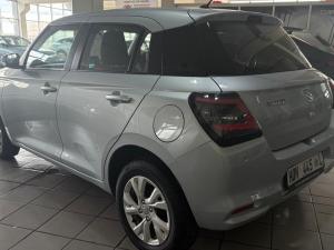 Suzuki Swift 1.2 GL+ auto - Image 6