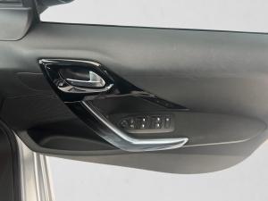 Peugeot 208 5-door 1.6 Allure - Image 14