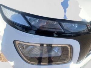 Hyundai Venue 1.2 Premium - Image 18