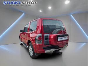 Mitsubishi Pajero 5-door 3.2DI-D GLS - Image 3