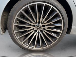 Mercedes-Benz C-Class C200 Avantgarde - Image 15