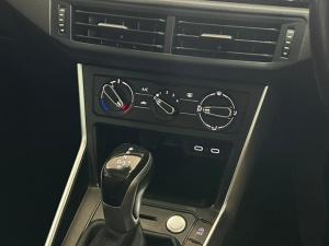 Volkswagen Polo hatch 1.0TSI Life auto - Image 14
