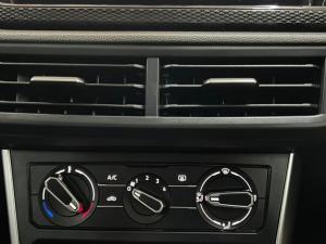 Volkswagen Polo hatch 1.0TSI Life auto - Image 20