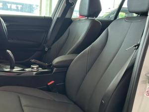 BMW 1 Series 118i 5-door auto - Image 26