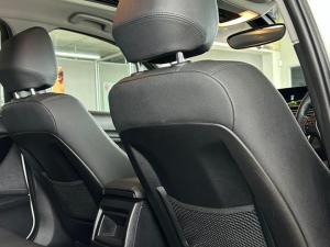 BMW 1 Series 118i 5-door auto - Image 27