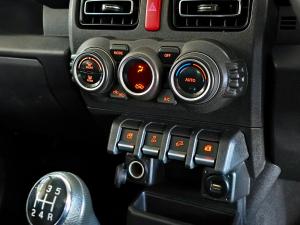Suzuki Jimny 1.5 GLX AllGrip 3-door manual - Image 24