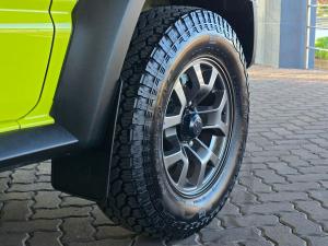 Suzuki Jimny 1.5 GLX AllGrip 5-door auto - Image 11
