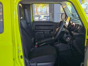 Suzuki Jimny 1.5 GLX AllGrip 5-door auto - Image 13