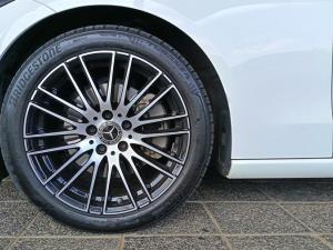 Mercedes-Benz C-Class C220d Avantgarde - Image 3